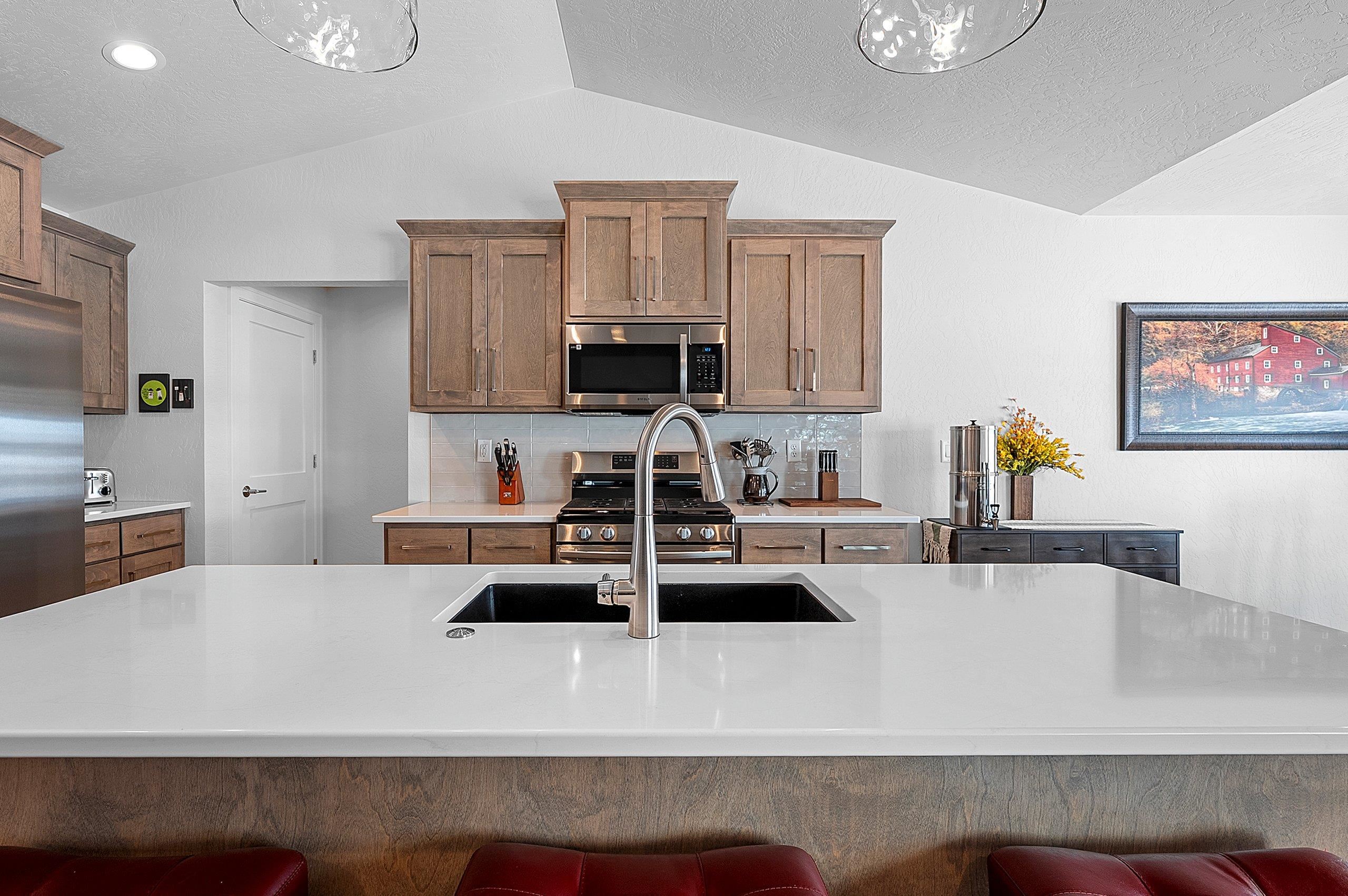 2555 Willow Road Green Bay, WI 54311 - Photo 13 of 60