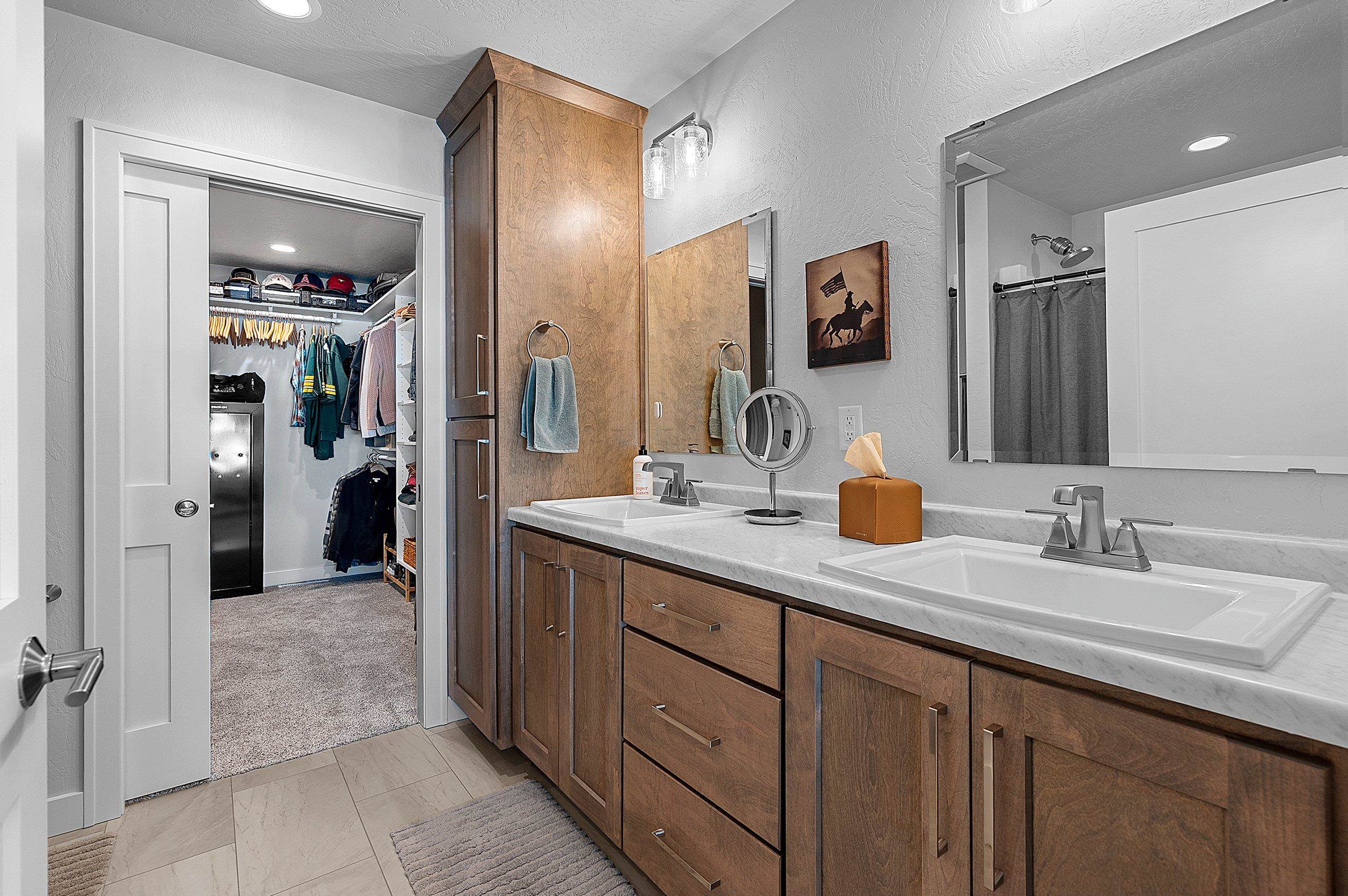 2555 Willow Road Green Bay, WI 54311 - Photo 28 of 60