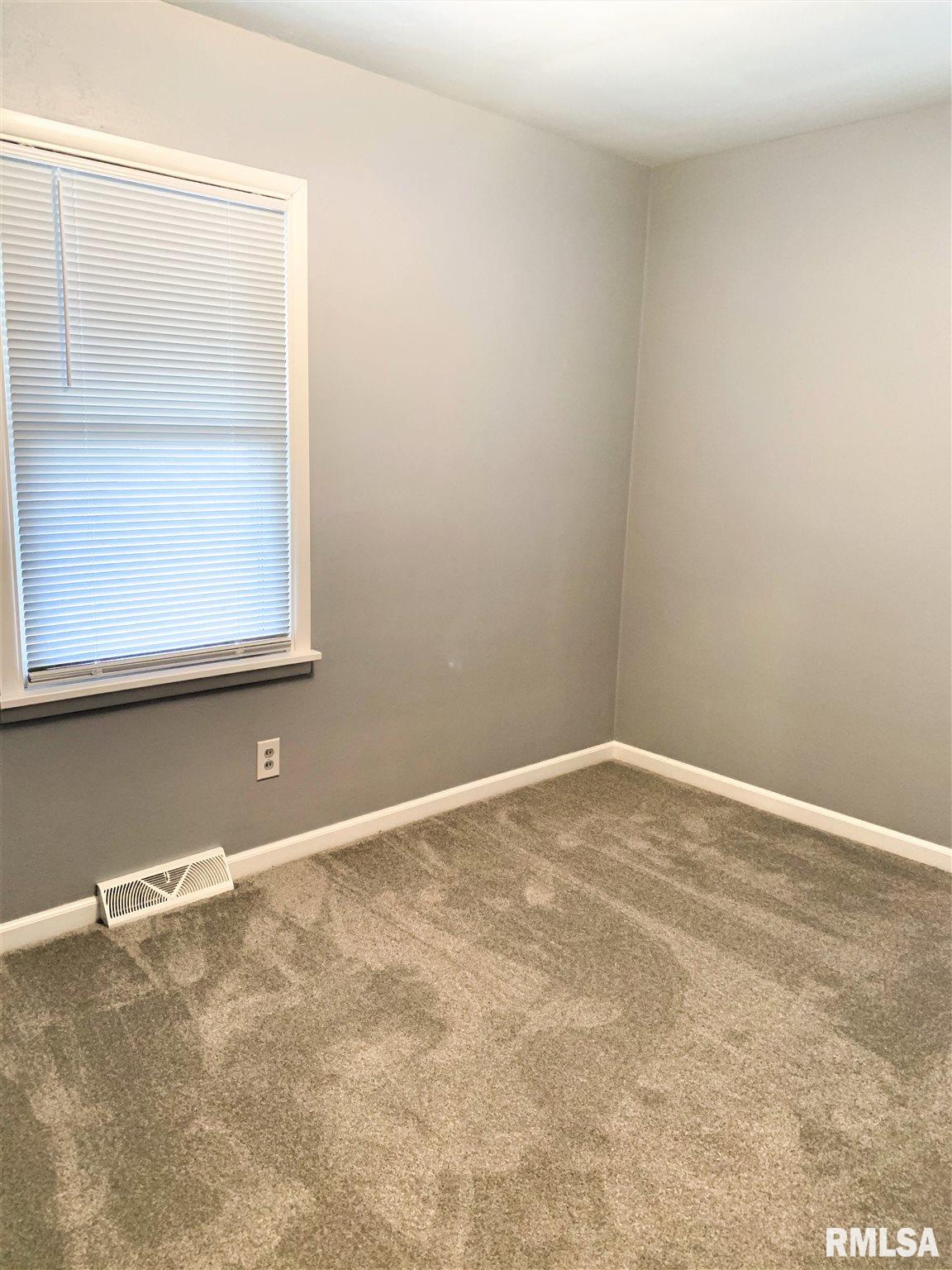 1745 East Griffiths Avenue Springfield, IL 62702 - Photo 13 of 15