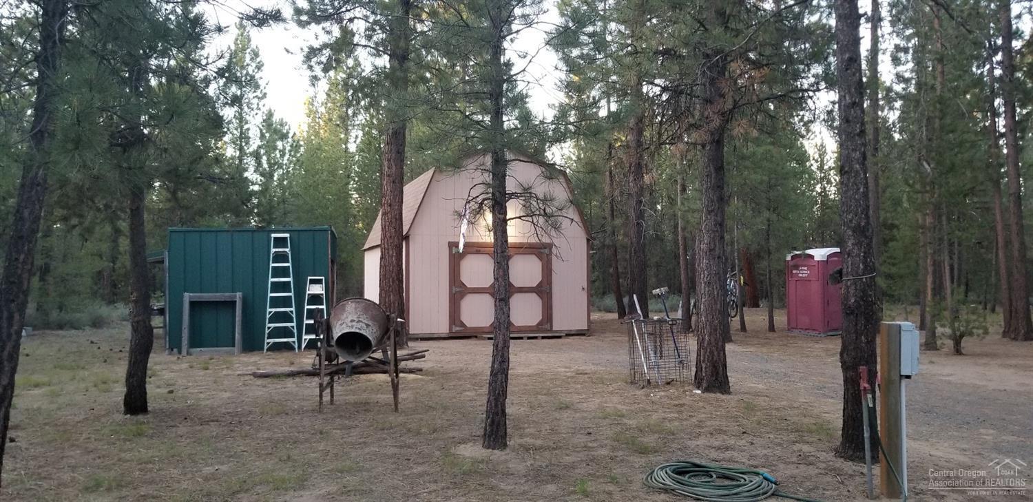 15820 Dawn Road La Pine, OR 97739 - Photo 12 of 25 Bunkhouse, storage shed and included por