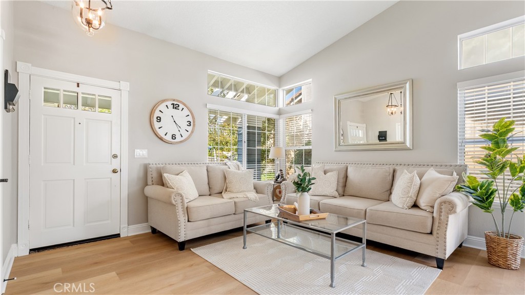 23462 Riversbridge Way Valencia, CA 91354 - Photo 5 of 57