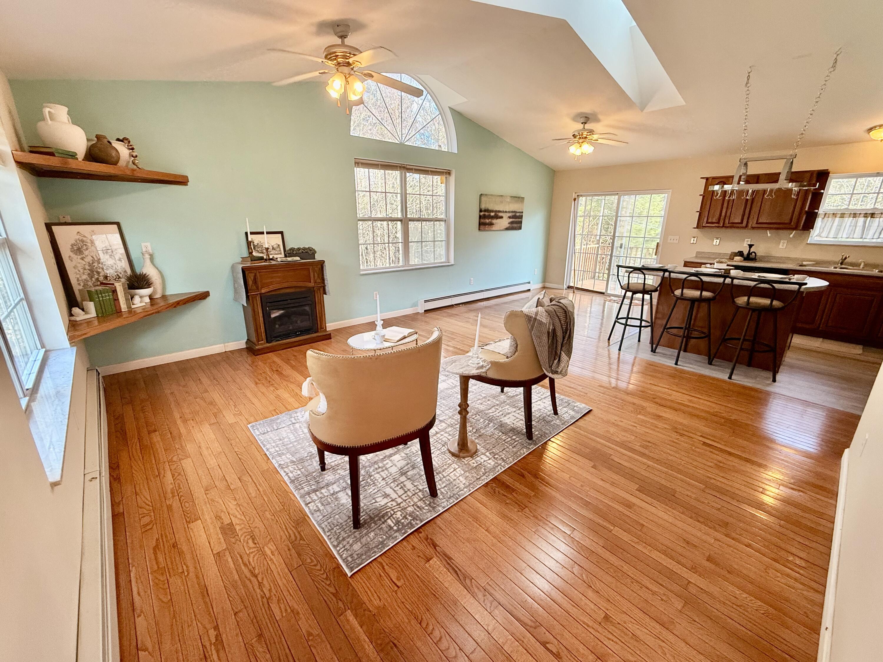 421 Cushing Road Cushing, ME 04563 - Photo 6 of 28 living room