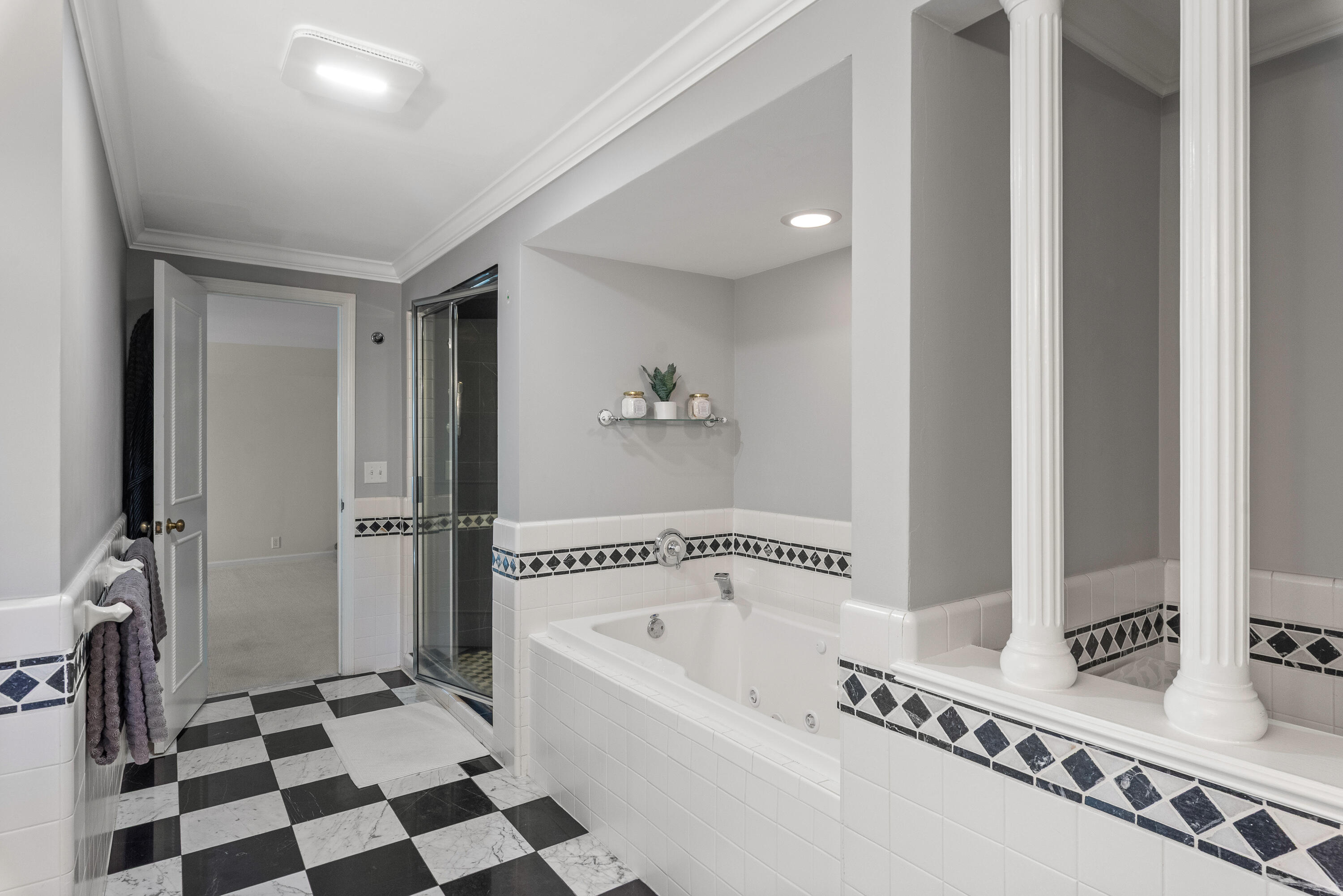 14220 Hillside Road Elm Grove, WI 53122 - Photo 23 of 56 Master Bathroom