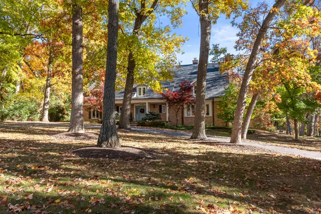$1,695,000 | 14220 Hillside Road, Elm Grove, WI 53122