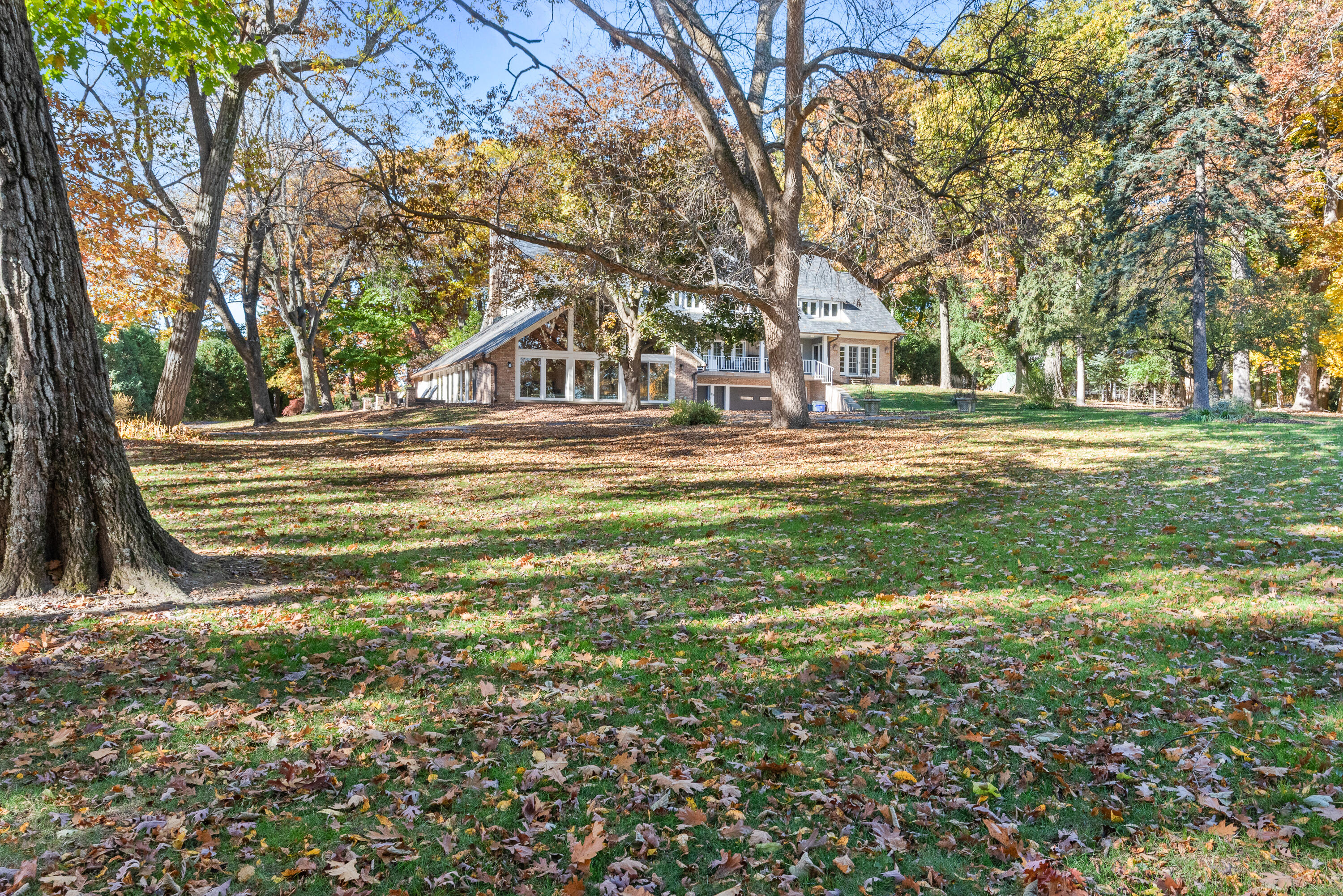 14220 Hillside Road Elm Grove, WI 53122 - Photo 55 of 56 Exterior
