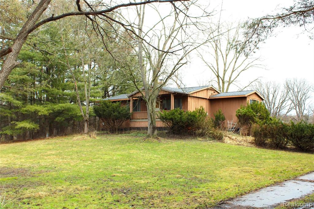 2354 Murphy Road Flint, MI 48504 - Photo 2 of 64