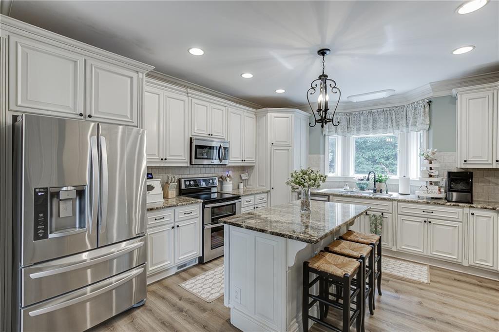 5211 Frazer Road Buford, GA 30518 - Photo 13 of 78