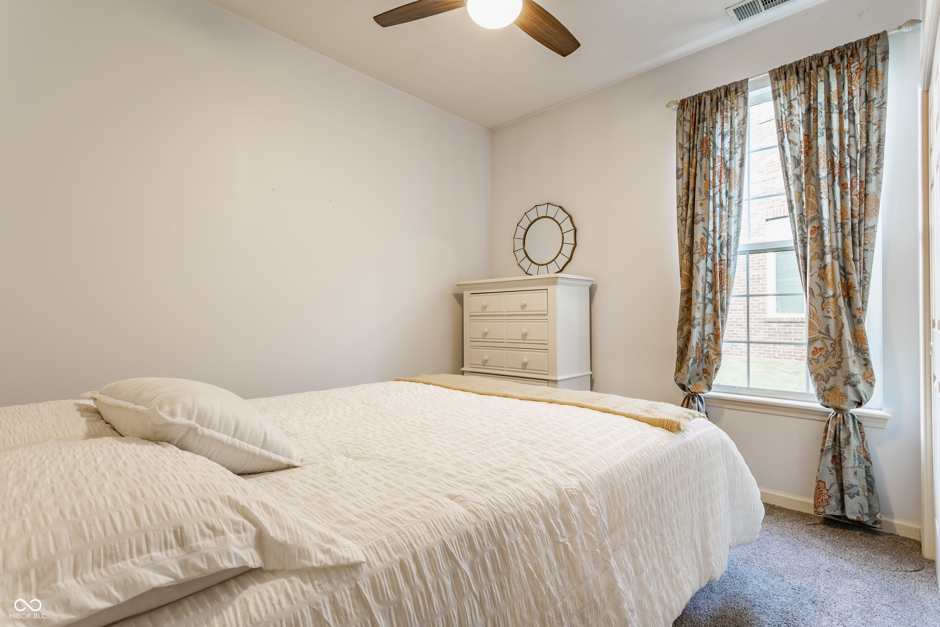 4112 Hickory Ridge Boulevard Greenwood, IN 46143 - Photo 15 of 23