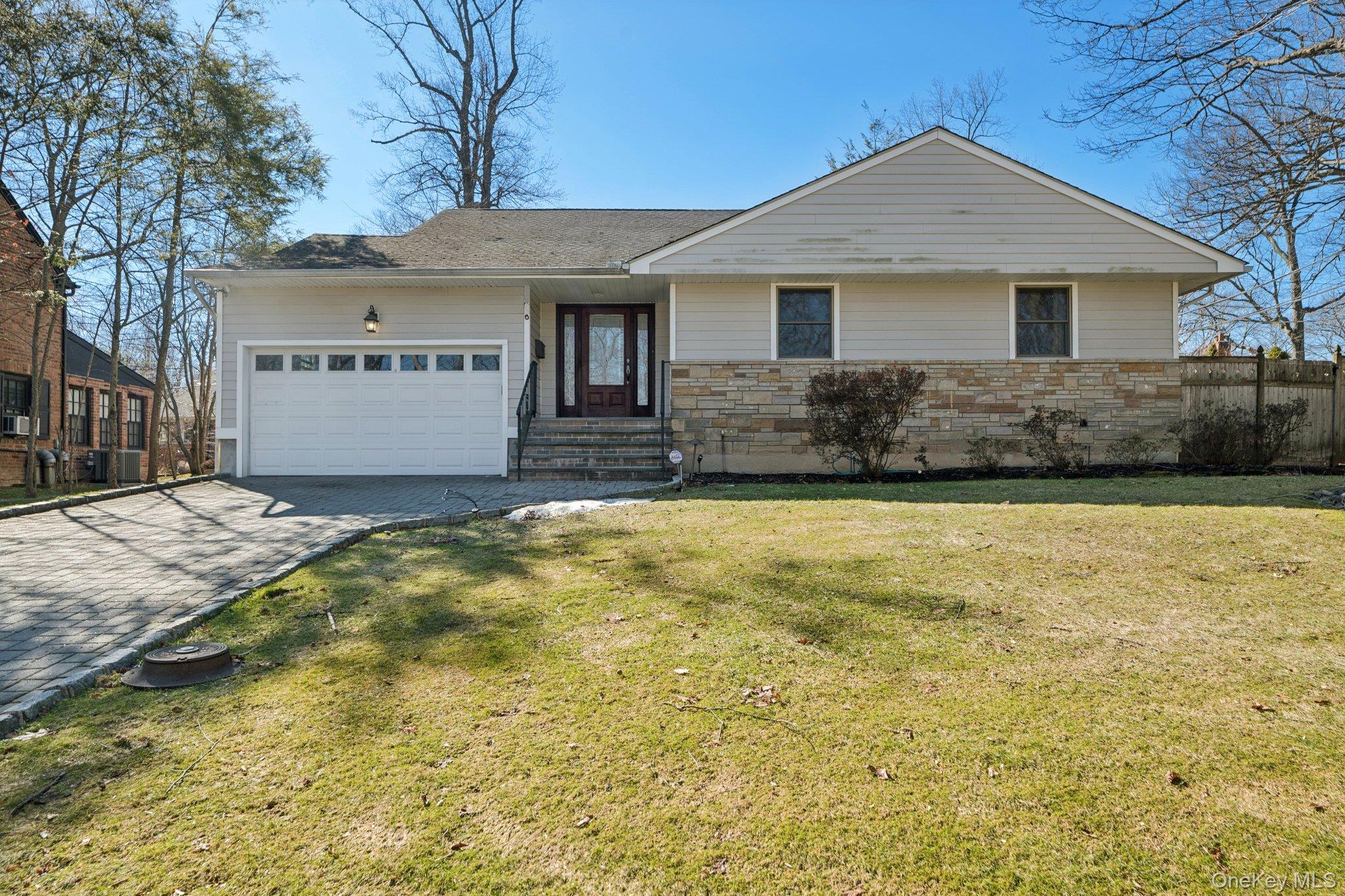 6 St George Road Great Neck, NY 11021 - Photo 1 of 1 Gallery Image 1
