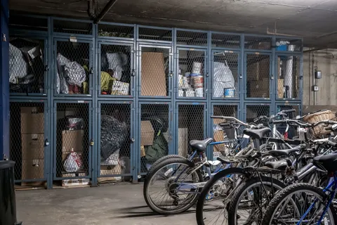 $189,900 | 5510 Lincoln Avenue, Unit 101, Morton Grove, IL 60053