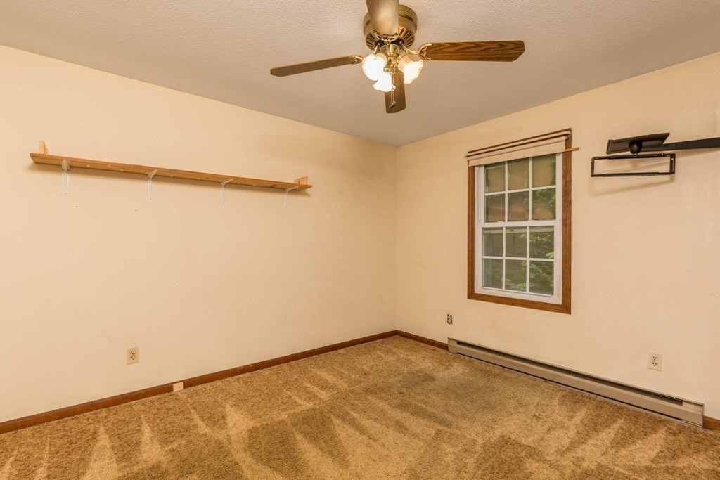 748 Clark Street Gardner, MA 01440 - Photo 10 of 14