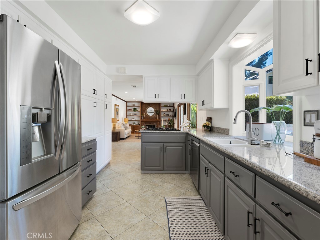 19207 Olympia Street Porter Ranch, CA 91326 - Photo 8 of 44