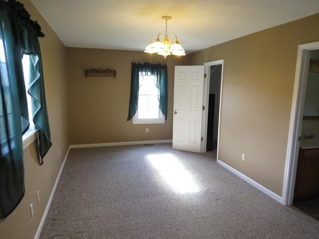 15212 Barnrock Road Mendota, VA 24270 - Photo 7 of 10 Photo 7