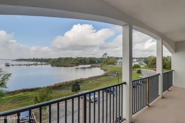 $249,000 | 630 Bay Cove Drive, Unit 203, Biloxi, MS 39532