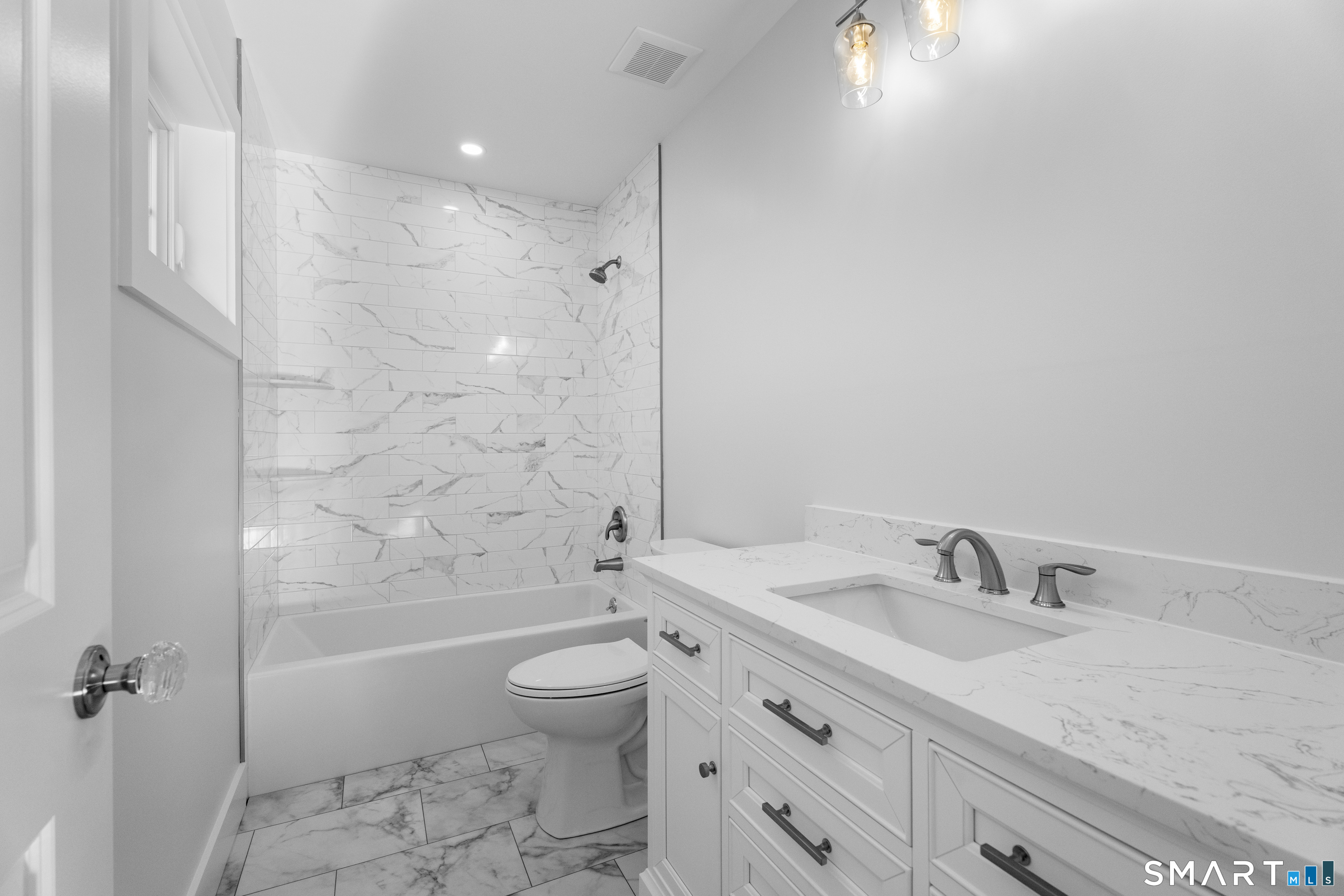 33 Ivy Hill Road, Unit 33 Waterford, CT 06385 - Photo 9 of 15 Gallery Image 9