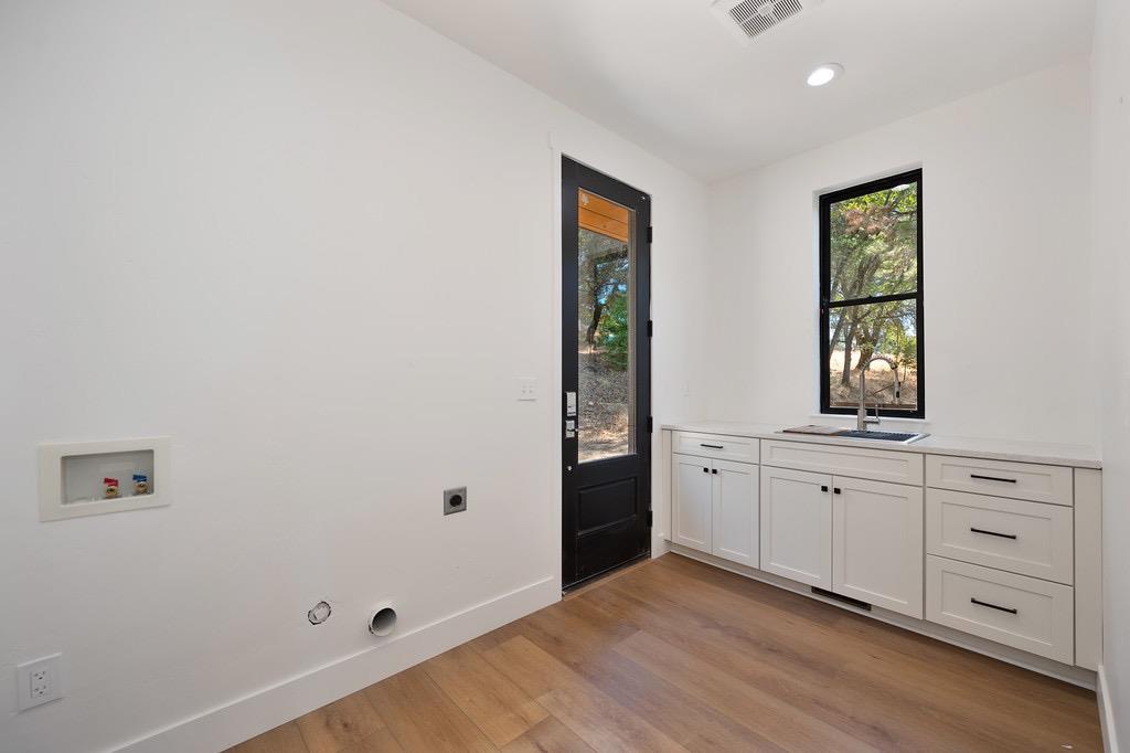 5205 Rooster Lane Somerset, CA 95684 - Photo 20 of 98