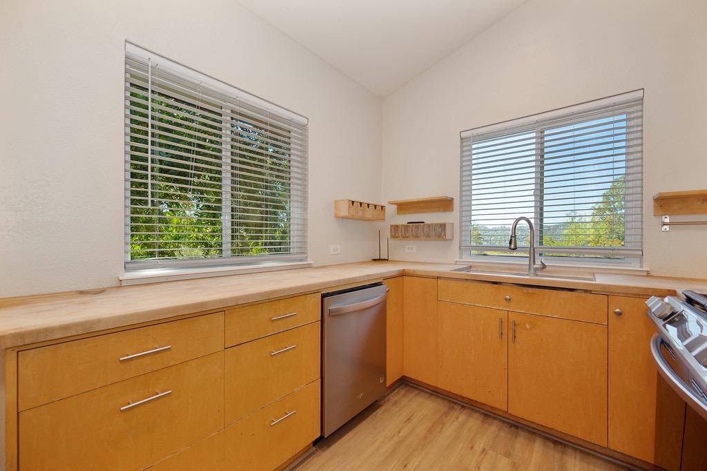 5205 Rooster Lane Somerset, CA 95684 - Photo 48 of 98