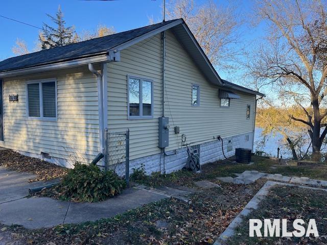 18844 Quiver Beach Road Havana, IL 62644 - Photo 2 of 22