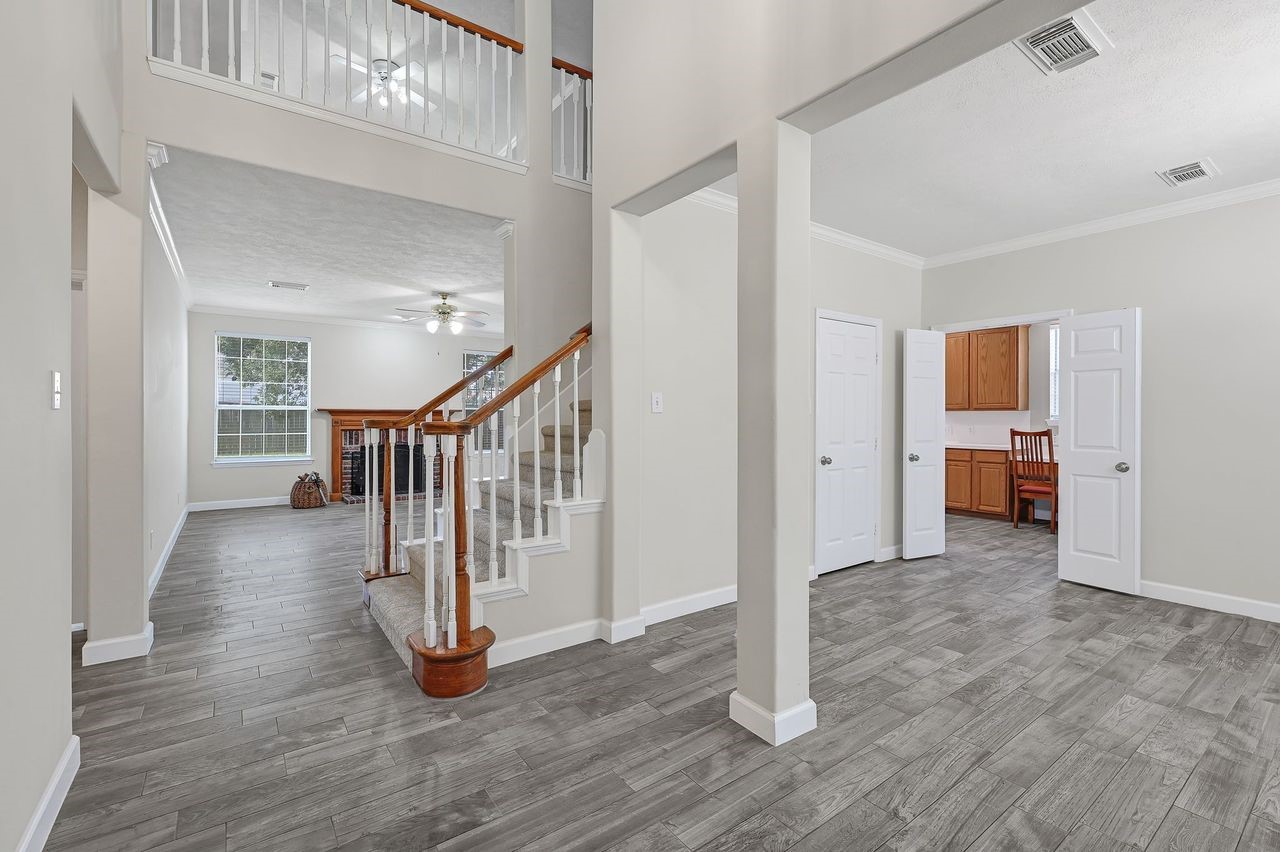 19126 South Rim Trail Spring, TX 77388 - Photo 11 of 21 a view of entryway with wooden floor