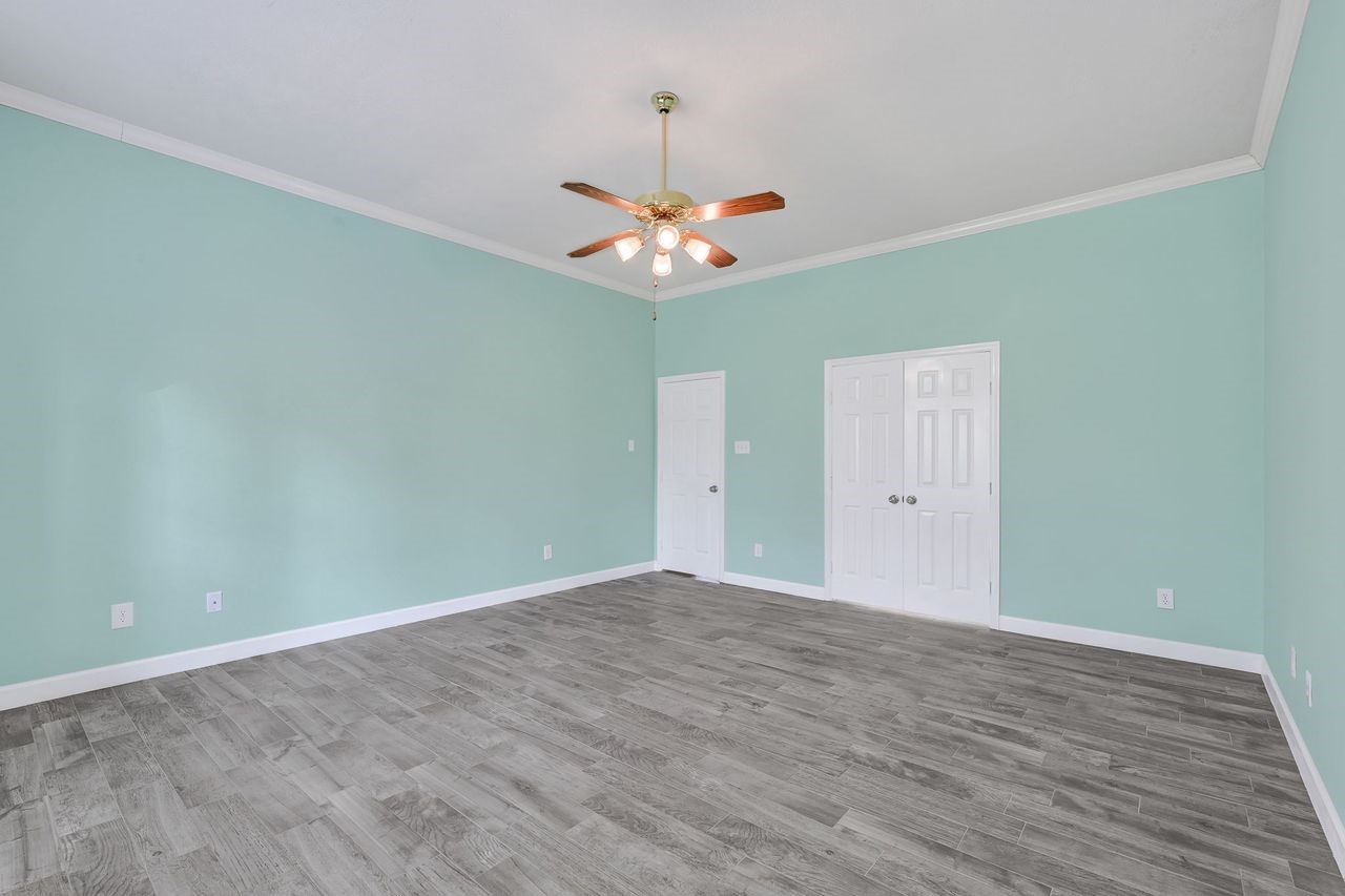 19126 South Rim Trail Spring, TX 77388 - Photo 14 of 21 a view of an empty room