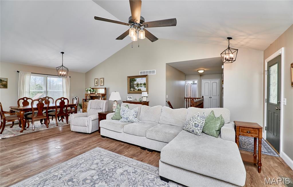110 Bruning Lane Troy, MO 63379 - Photo 6 of 41