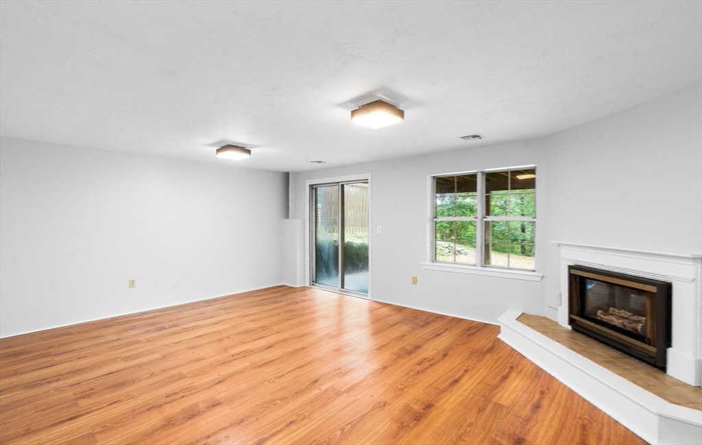 200 Ridgefield Circle, Unit C Clinton, MA 01510 - Photo 17 of 35