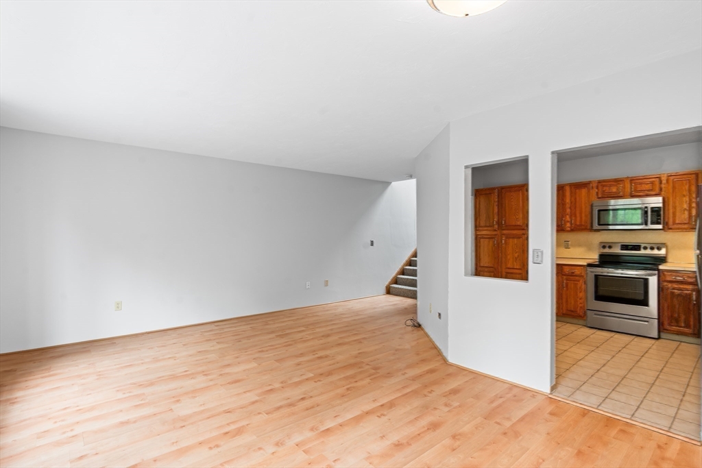 200 Ridgefield Circle, Unit C Clinton, MA 01510 - Photo 9 of 35
