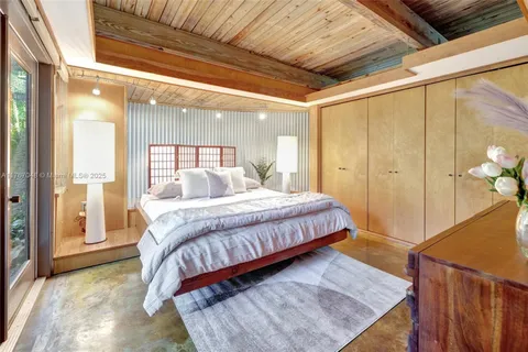 a view of outdoor space yard and green space