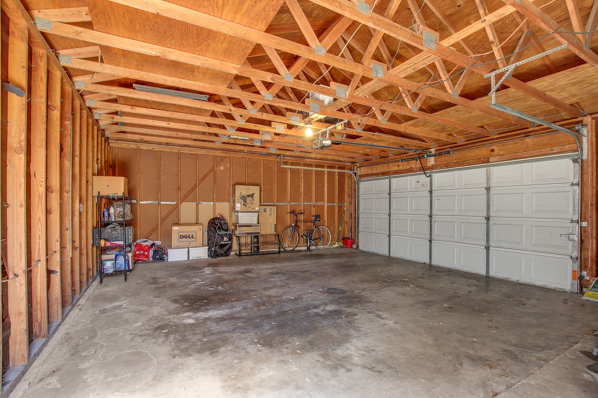 8925 North Plaza, Unit 69 Austin, TX 78753 - Photo 26 of 29 View of garage