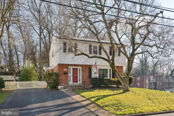 $2,800 | 426 East Hinckley Avenue, Ridley Park, PA 19078