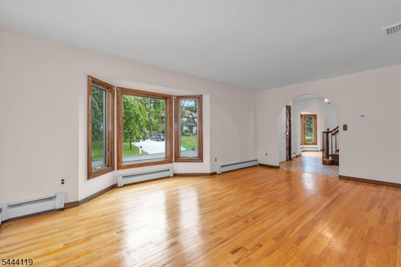 23 Puddingstone Way Florham Park, NJ 07932 - Photo 7 of 41