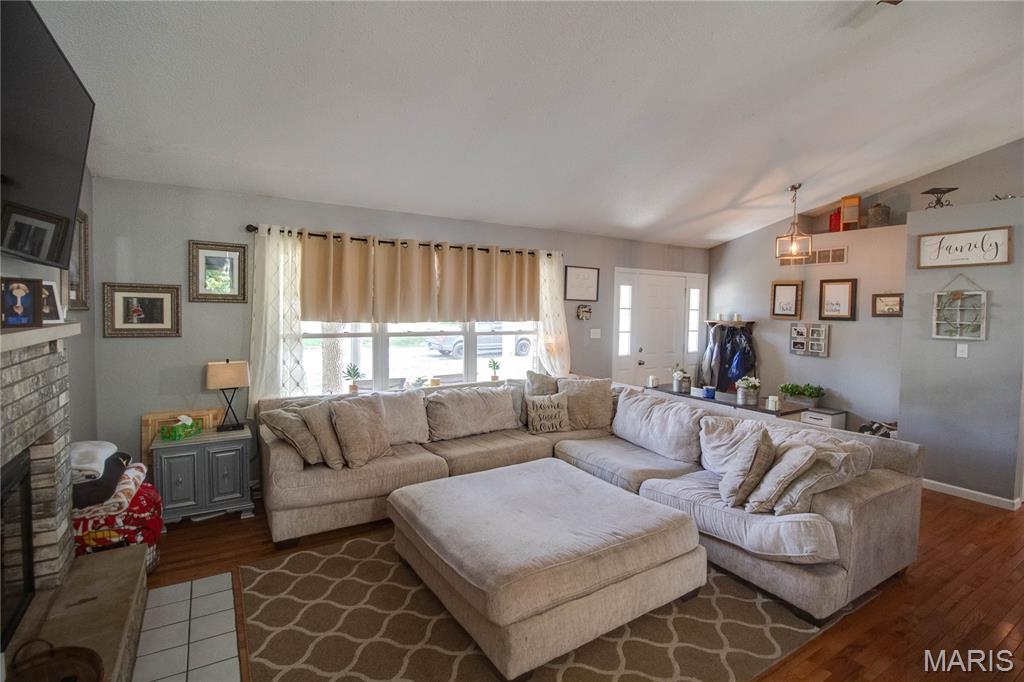 310 South Clinton Street Bunker Hill, IL 62014 - Photo 11 of 51