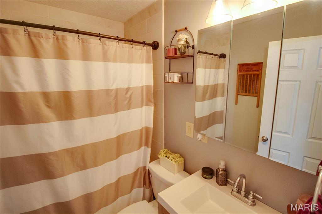 310 South Clinton Street Bunker Hill, IL 62014 - Photo 24 of 51