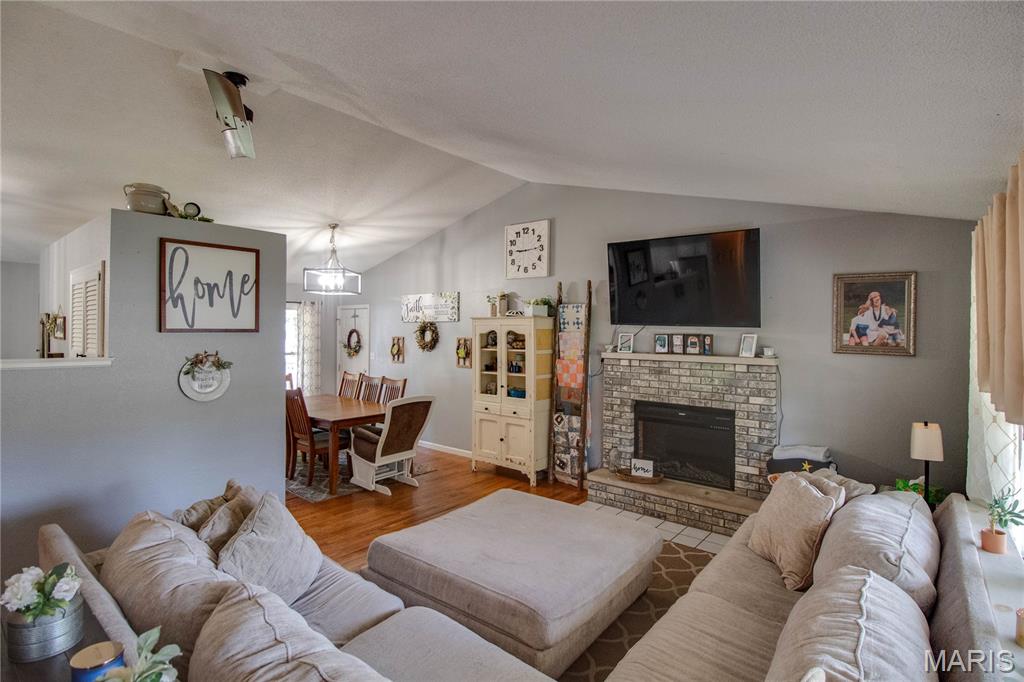 310 South Clinton Street Bunker Hill, IL 62014 - Photo 10 of 51