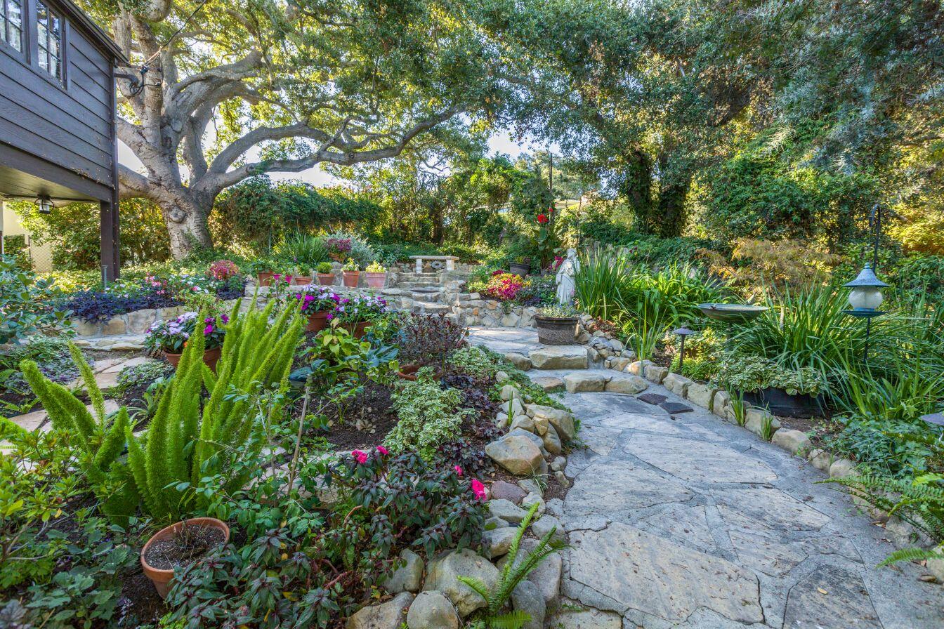 1600 Oramas Road Santa Barbara, CA 93103 - Photo 25 of 42 Back Yard Gardens and Walkways