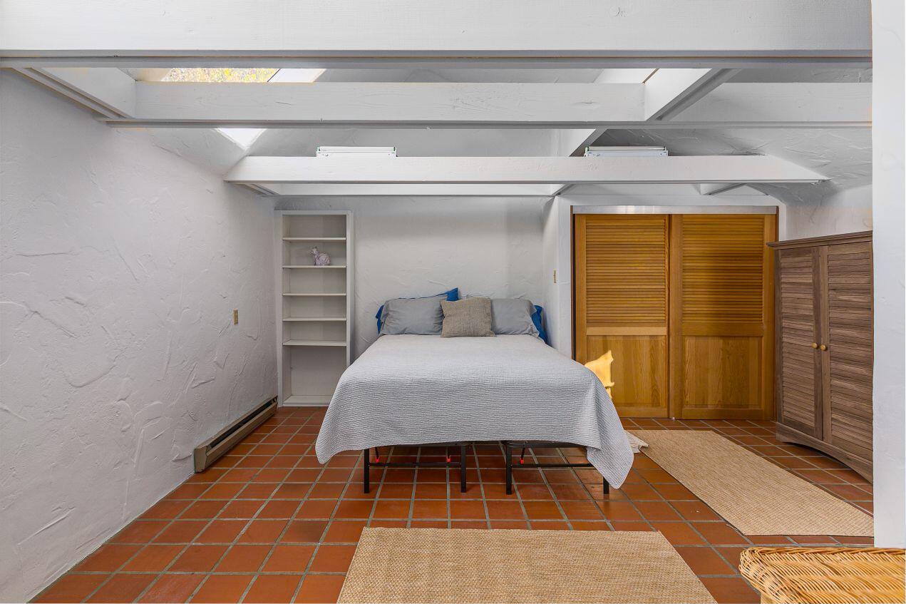 1600 Oramas Road Santa Barbara, CA 93103 - Photo 33 of 42 Guest Quarters