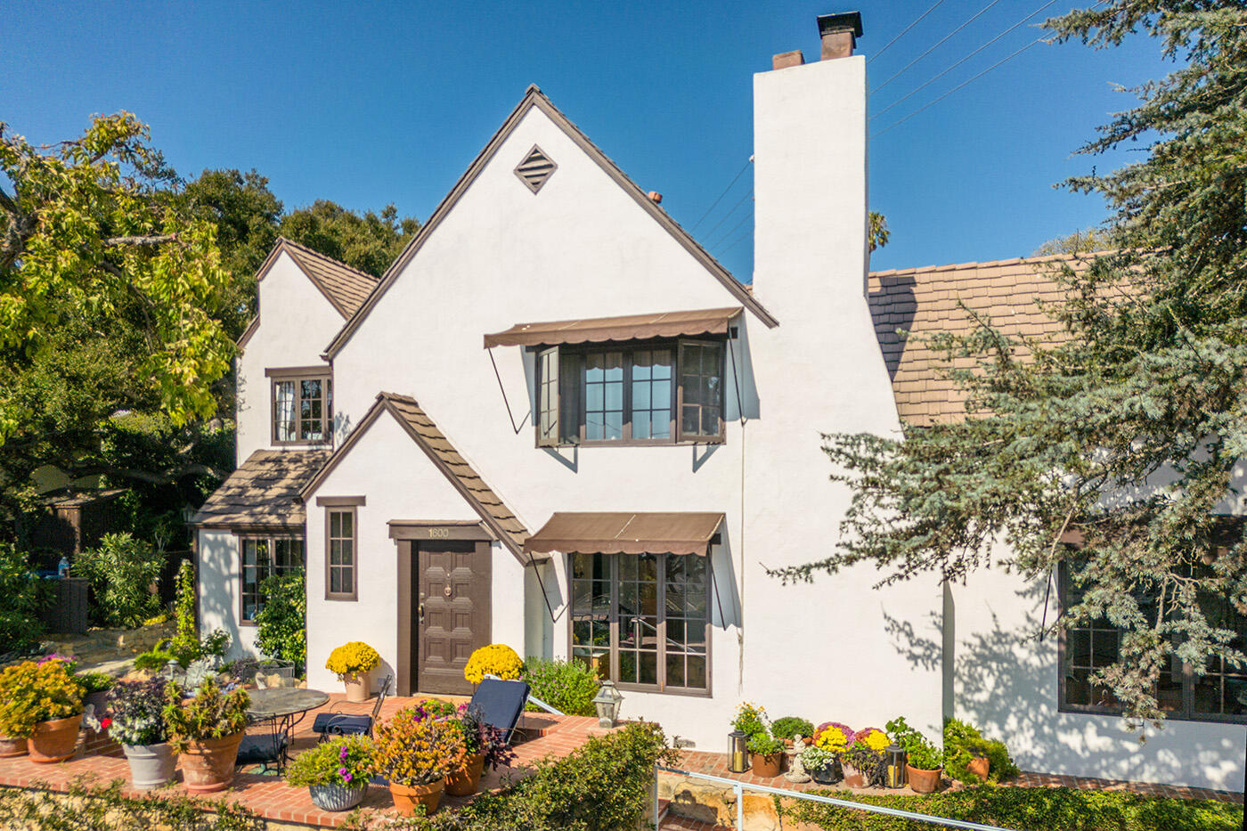 1600 Oramas Road Santa Barbara, CA 93103 - Photo 5 of 42 Front of House