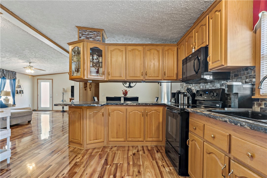 47 Red Tail Trail Tiverton, RI 02878 - Photo 13 of 34