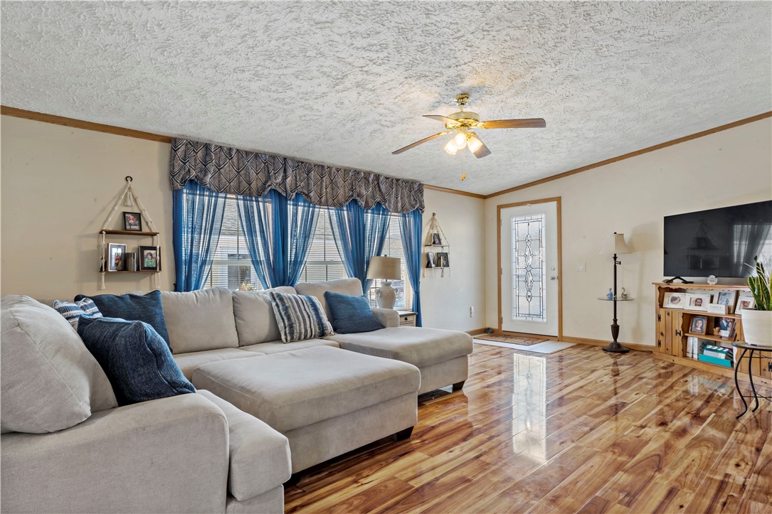 47 Red Tail Trail Tiverton, RI 02878 - Photo 8 of 34