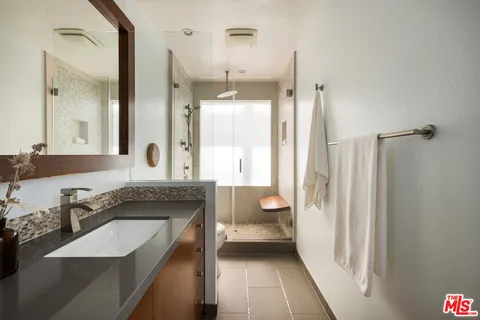 $1,599,000 | 2408 34th Street, Unit 5, Santa Monica, CA 90405