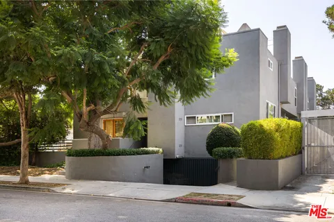 $1,599,000 | 2408 34th Street, Unit 5, Santa Monica, CA 90405