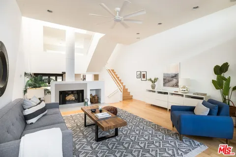 $1,599,000 | 2408 34th Street, Unit 5, Santa Monica, CA 90405