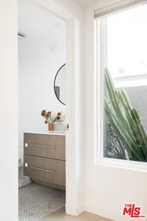 $1,599,000 | 2408 34th Street, Unit 5, Santa Monica, CA 90405