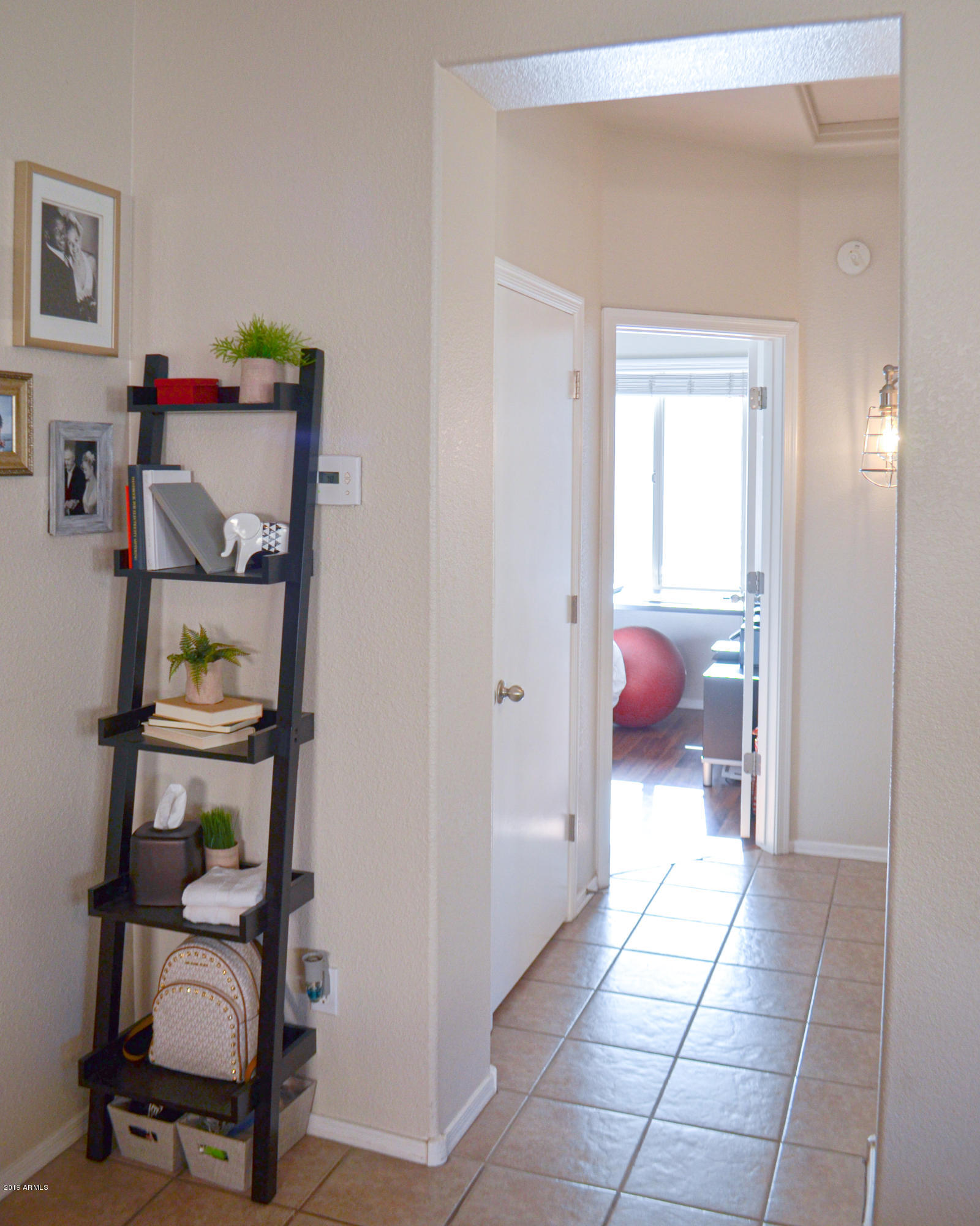 9438 West Berkeley Road Phoenix, AZ 85037 - Photo 17 of 29 Hallway