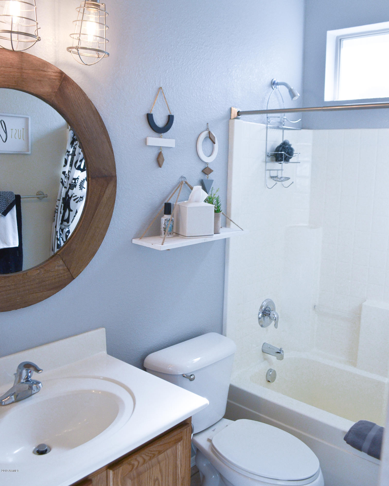 9438 West Berkeley Road Phoenix, AZ 85037 - Photo 18 of 29 Guest-Bathroom