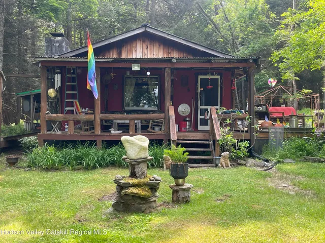 a front view of house with yard