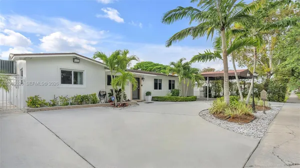 $4,500 | 2900 Southwest 92nd Avenue, Unit 2900, Miami, FL 33165