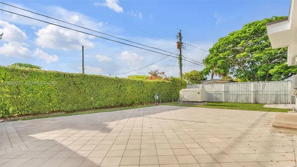 $4,500 | 2900 Southwest 92nd Avenue, Unit 2900, Miami, FL 33165