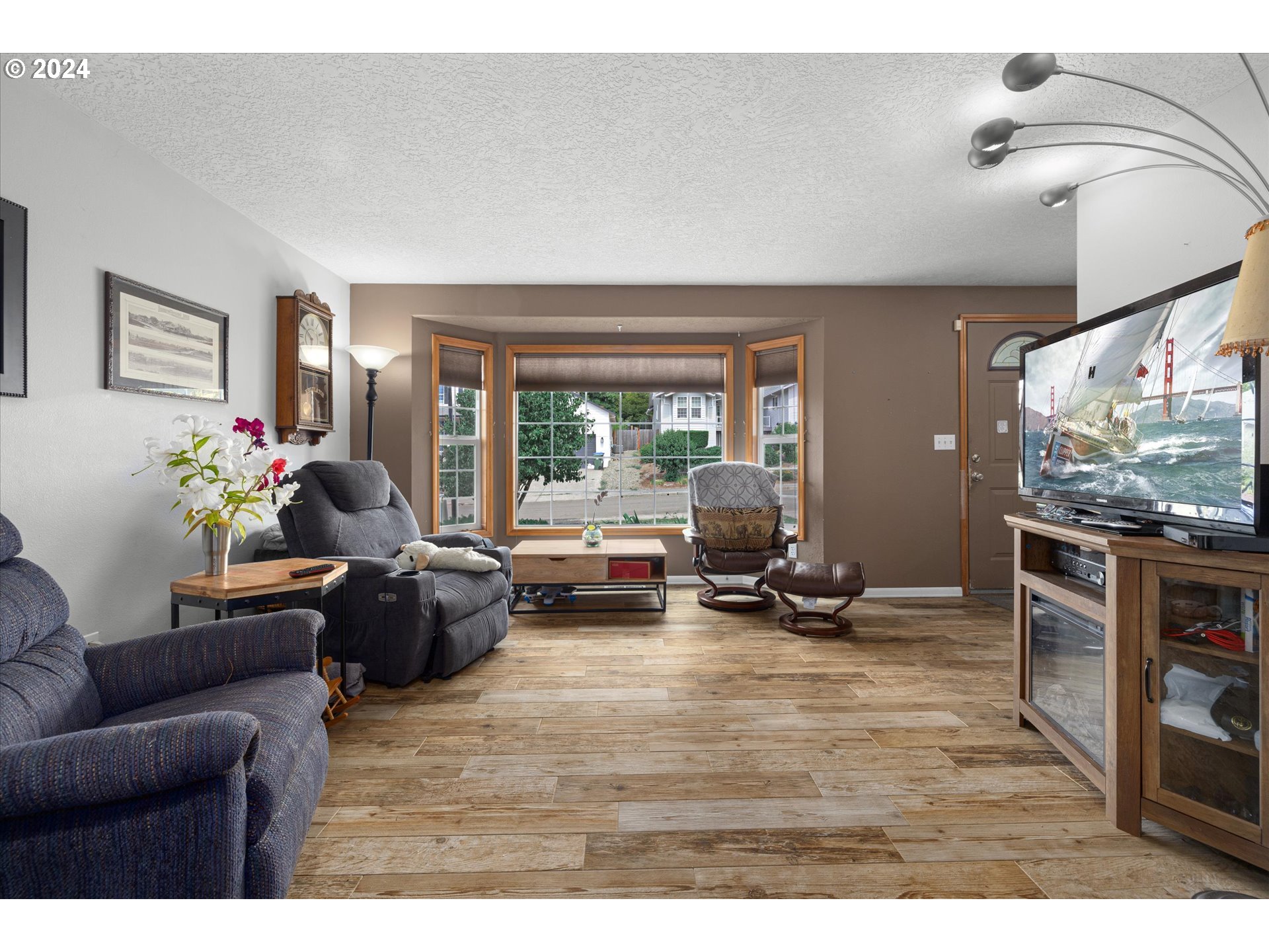 38338 Miller Street Sandy, OR 97055 - Photo 11 of 38 Gallery Image 11