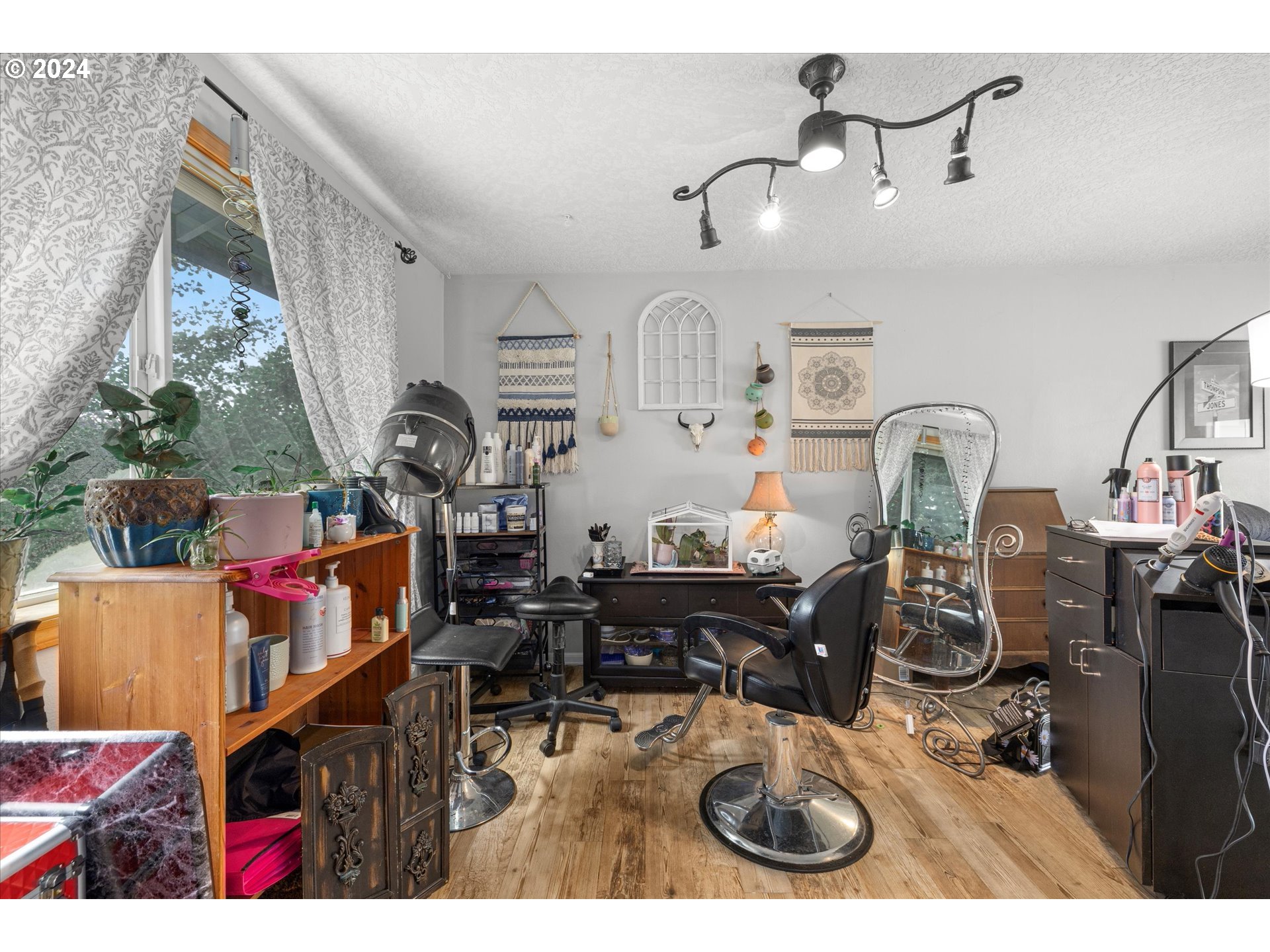 38338 Miller Street Sandy, OR 97055 - Photo 12 of 38 Gallery Image 12
